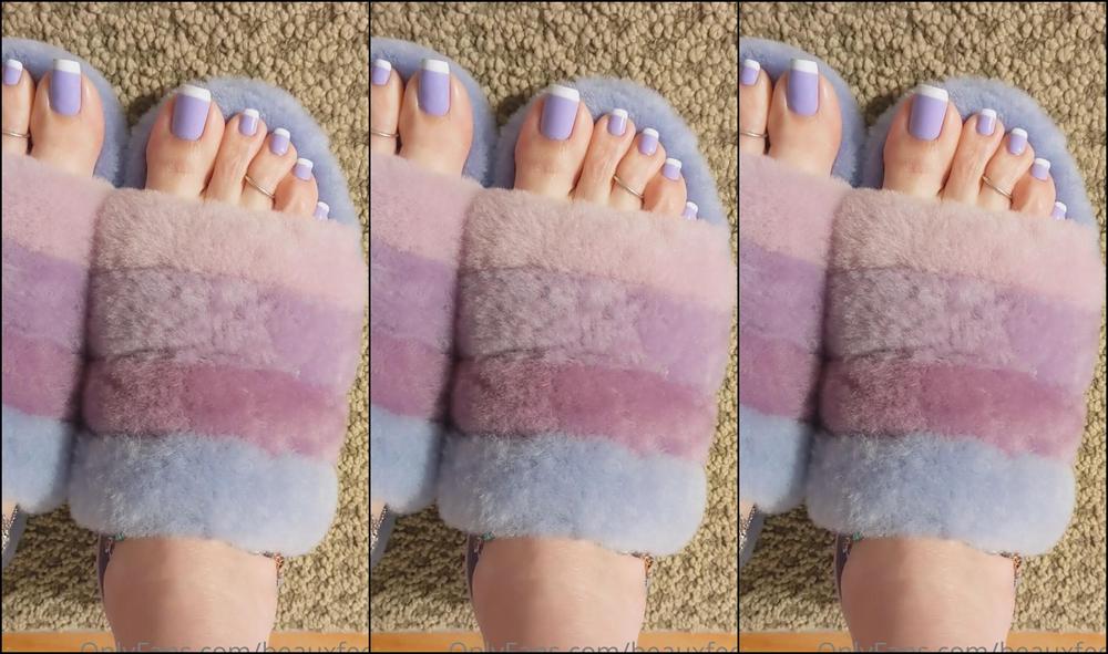 beauxfeet 14 04 2021 2082702579 new pedicure looking perfect with my ugg slippers Onlyfans