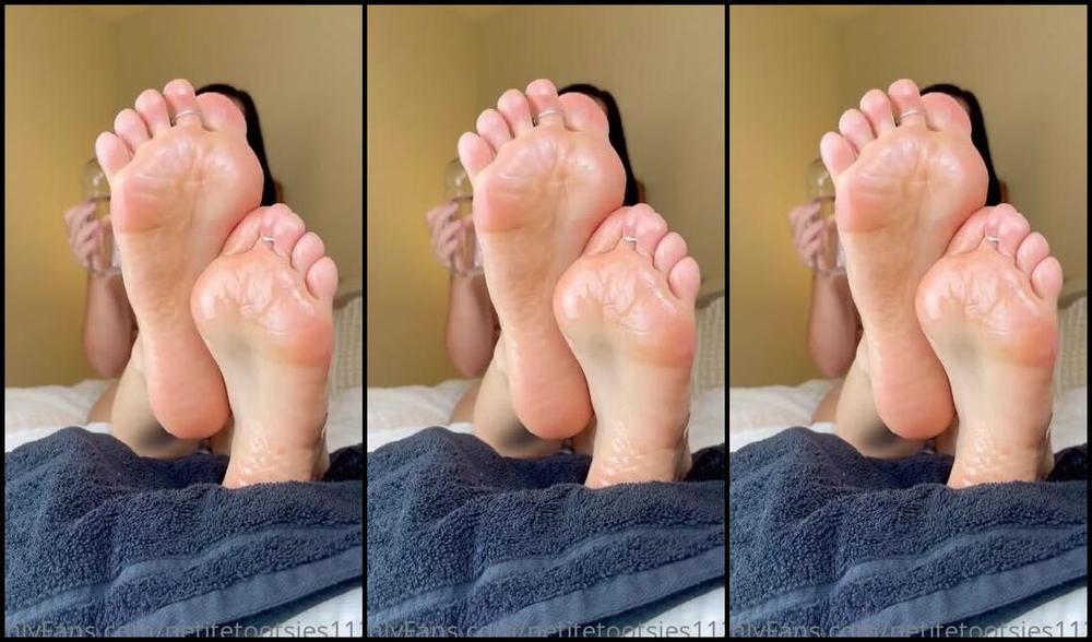 Petite Feet Penelope Aka Penelopestootsies739 Onlyfans Mommy And Stepson