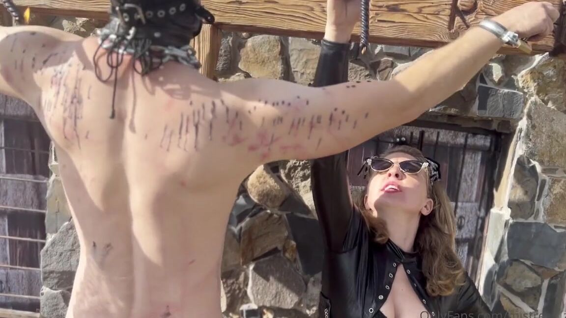 Mistress Zeida Onlyfans Video Crucified On The Cross Trained With Hot Wax Part2