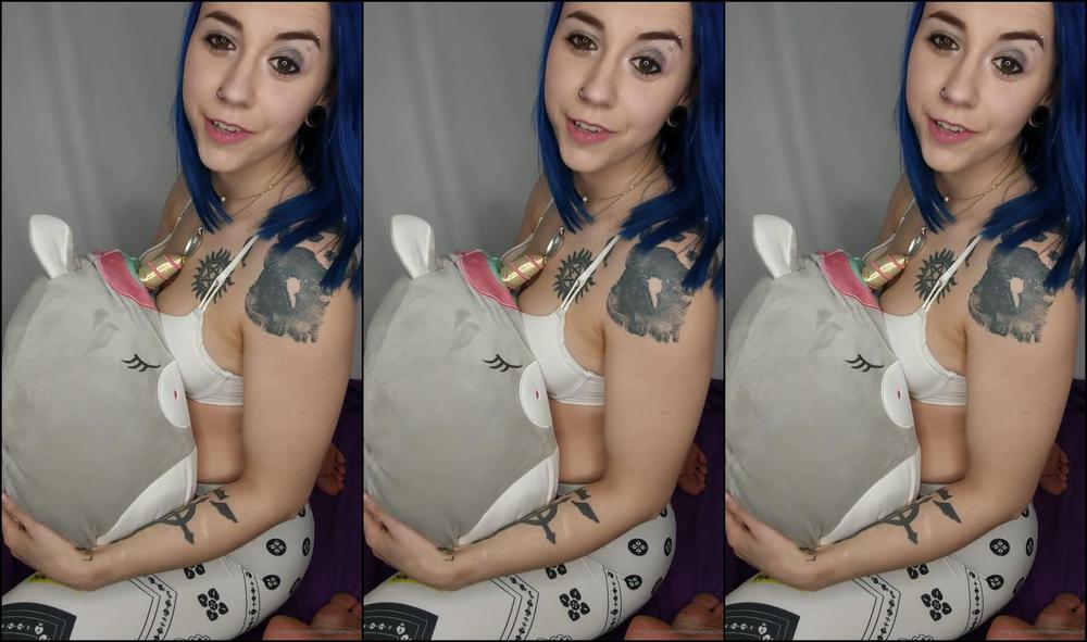 Missarcanaplus Here S The Video That Goes Along With The Manyvids Crop Top Set It S A Pretty Long One L