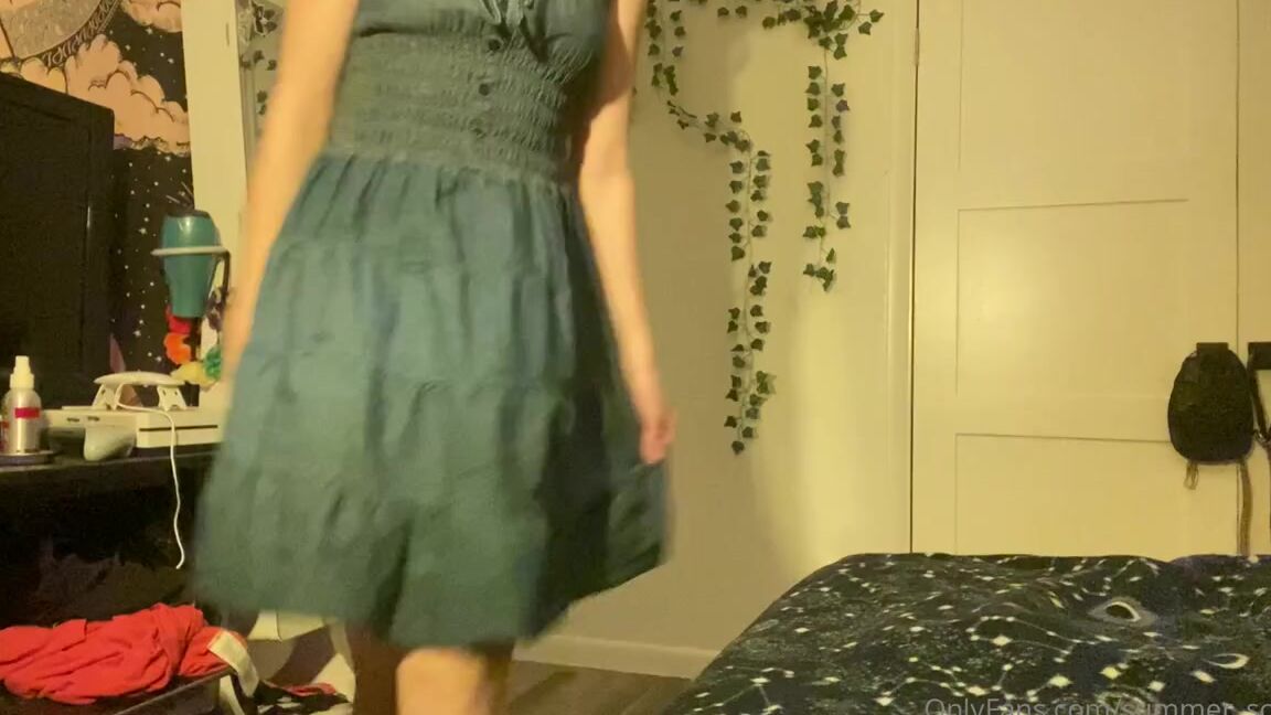 Summer Solesis Nicknamed Summer Solesis Onlyfans Just Showing Off My Feet Lol