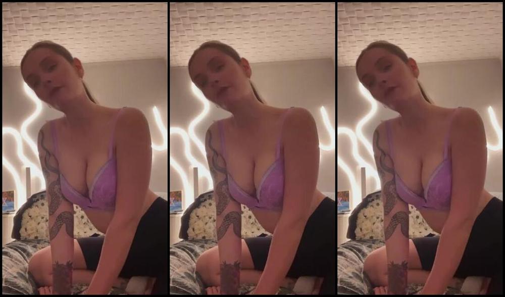 Goddess Sofi Femdom Onlyfans Yes I Love Flowers Queen Happy Who S Next