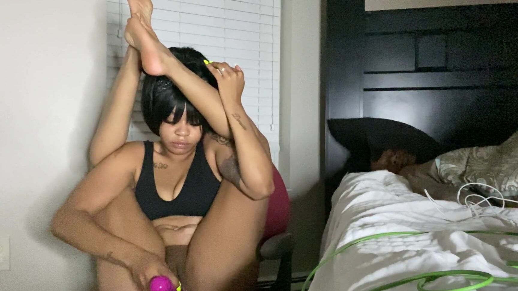 Toriann Him Sleep Her Up Pussy Playing Long Legs Up Creaming And