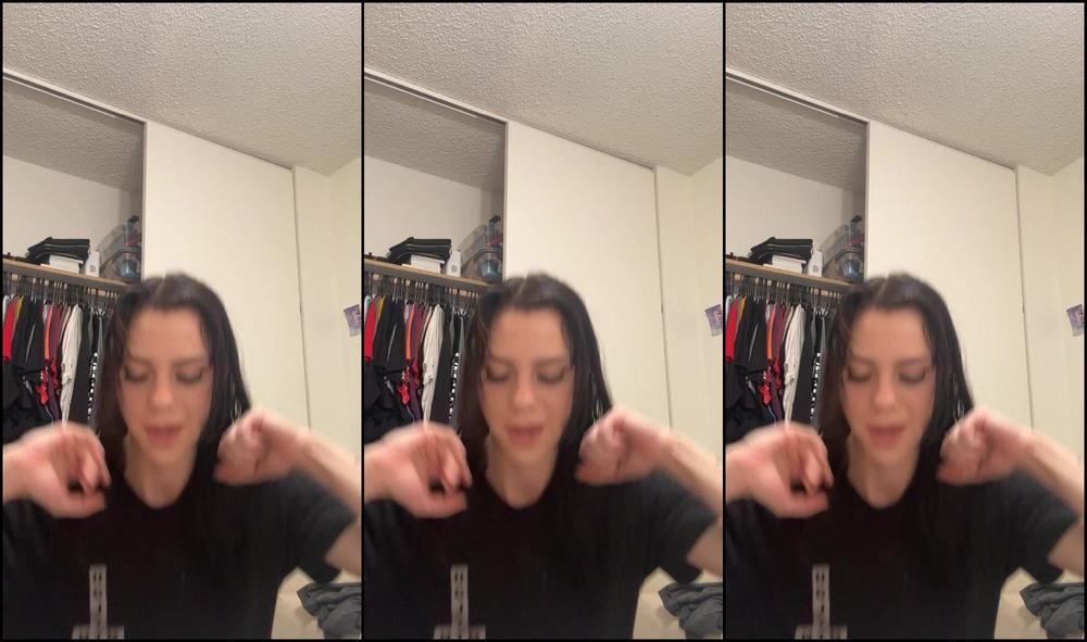 Jinxbunnyxo 3581768820 11 26 2024 Hehehe Bet You Didn T Think I Would