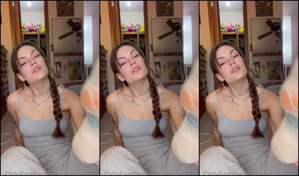 Queen Soft400 2571963629 08 23 2022 Smell My Feet