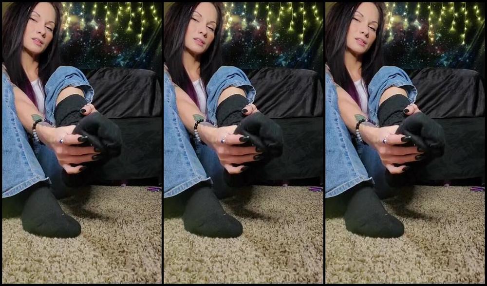 Mssjada Nicknamed Mssjada Onlyfans I Wanted To Get Something Uploaded For You Guys My Screen Keeps Blacking Out On Me Because I Drop