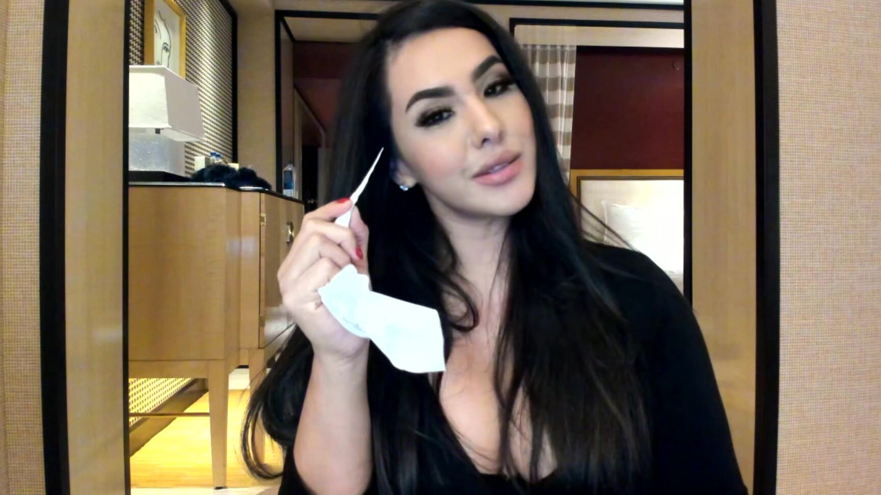 Makayla Divine Sneeze Goddess