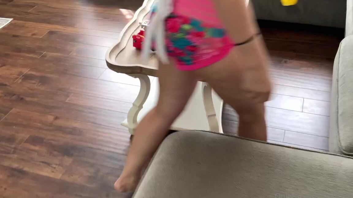 Stlswingers Got An Unannounced Visitor While I Was Wearing Cheeky Shorts Yesterday Afternoon Hubby Se