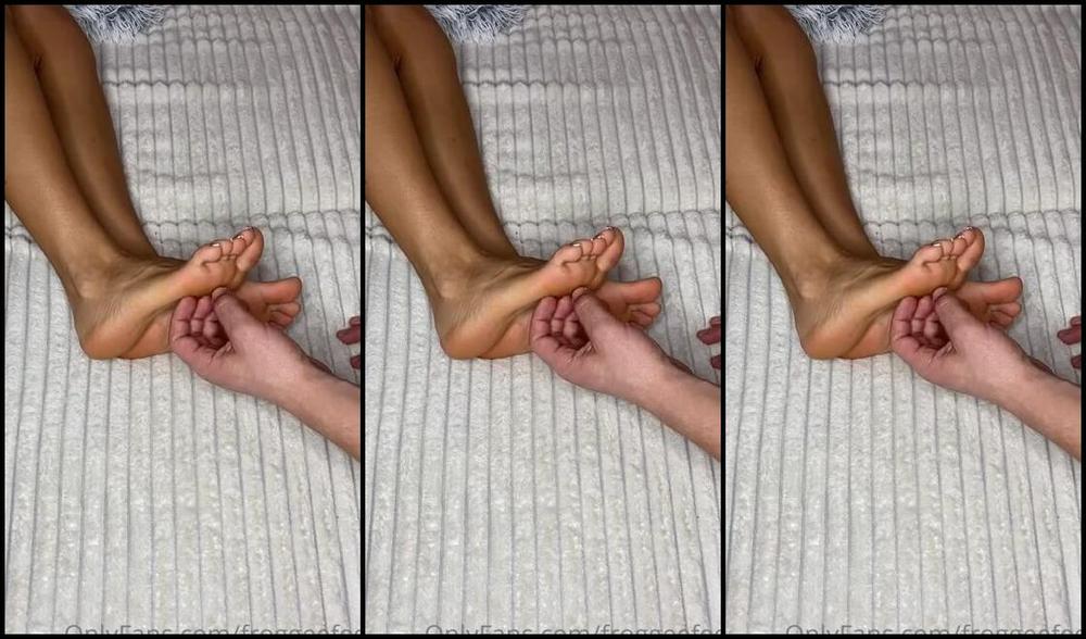 Froggeevip Onlyfans Ok This Is My First Tickling Video For Of My Feet Are So Ticklish Maybe You Didn T Know That