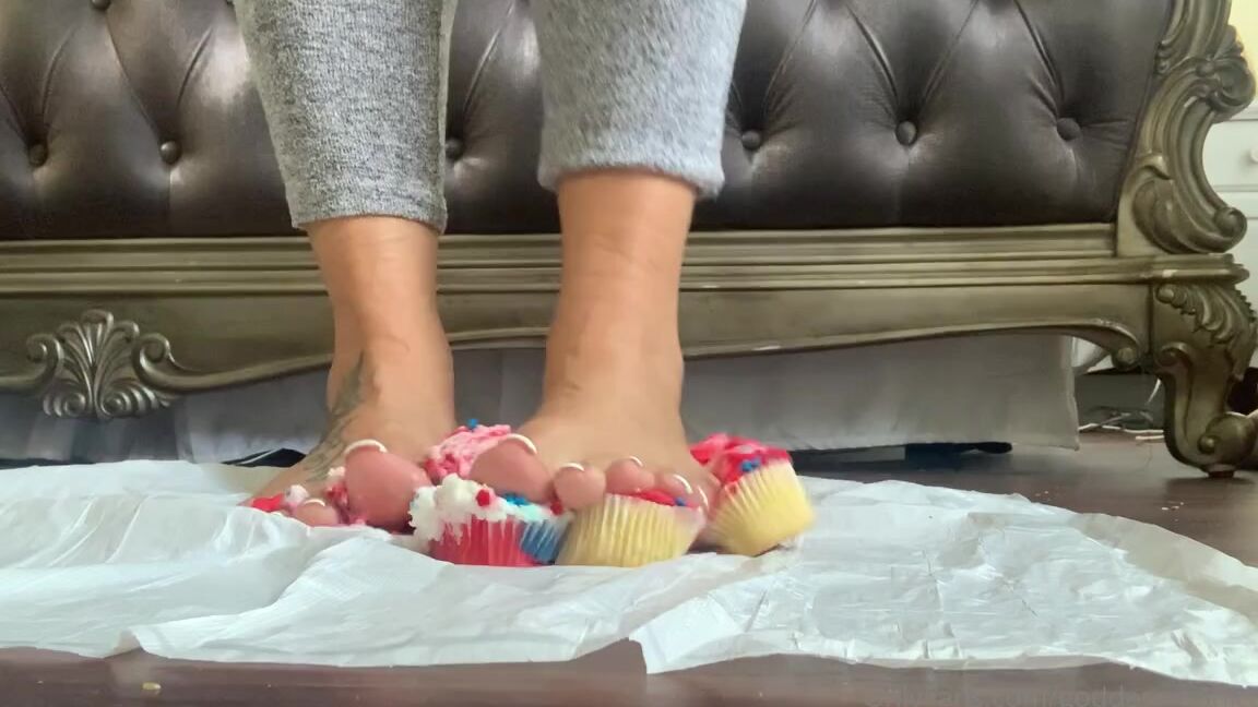 Goddessmonica00W Onlyfans Cupcake Crush Per Your Requestp