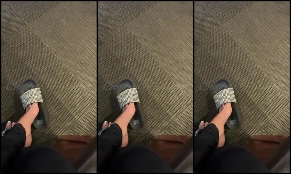 Goddess Pussyfoot Aka U186296307 Onlyfans Follow My Gorgeous Feet On A Full Day Trip With One Of My Besties Pedal Pushing Public Dangling 81