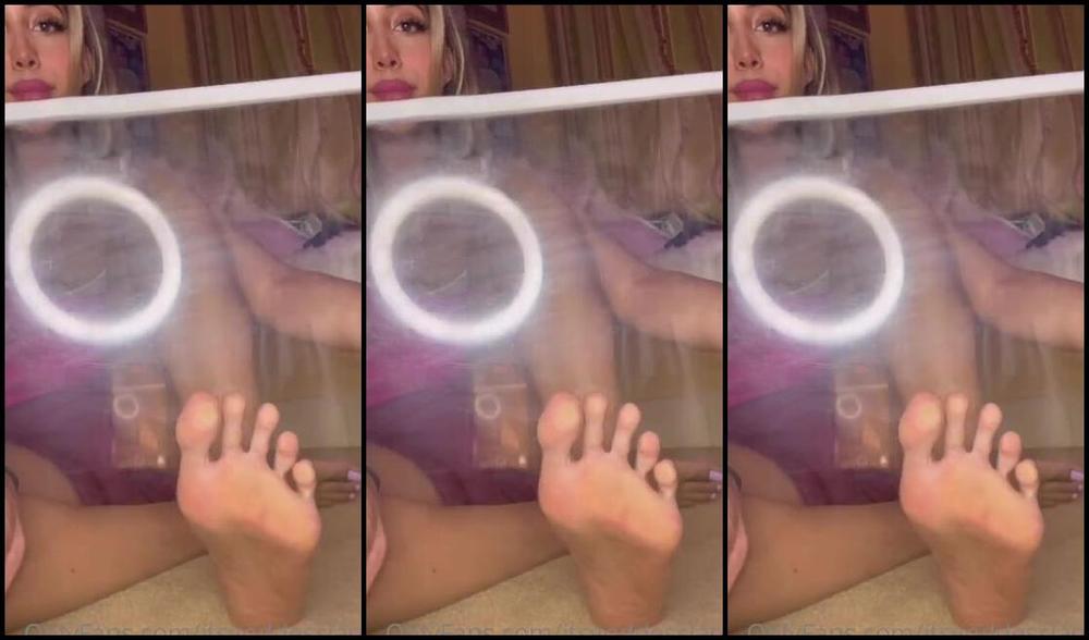 Goddess Lana Aka Itsgoddesslana Onlyfans Should I Post More Footglass Content Boob Play Let Me Know Thoughts W8