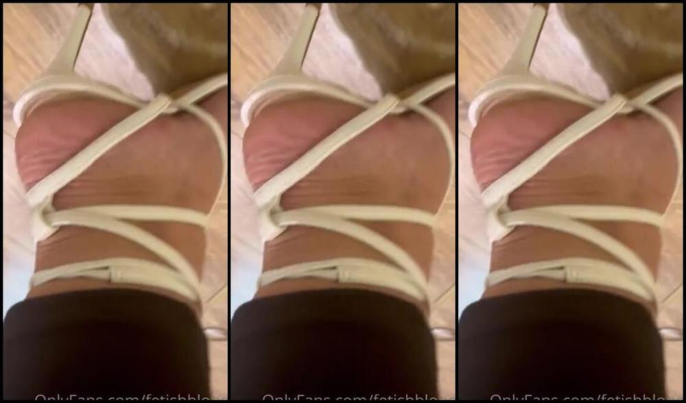 Foot Fetish Blonde Nicknamed Fetishblonde Onlyfans Love These White Lace Ups 1