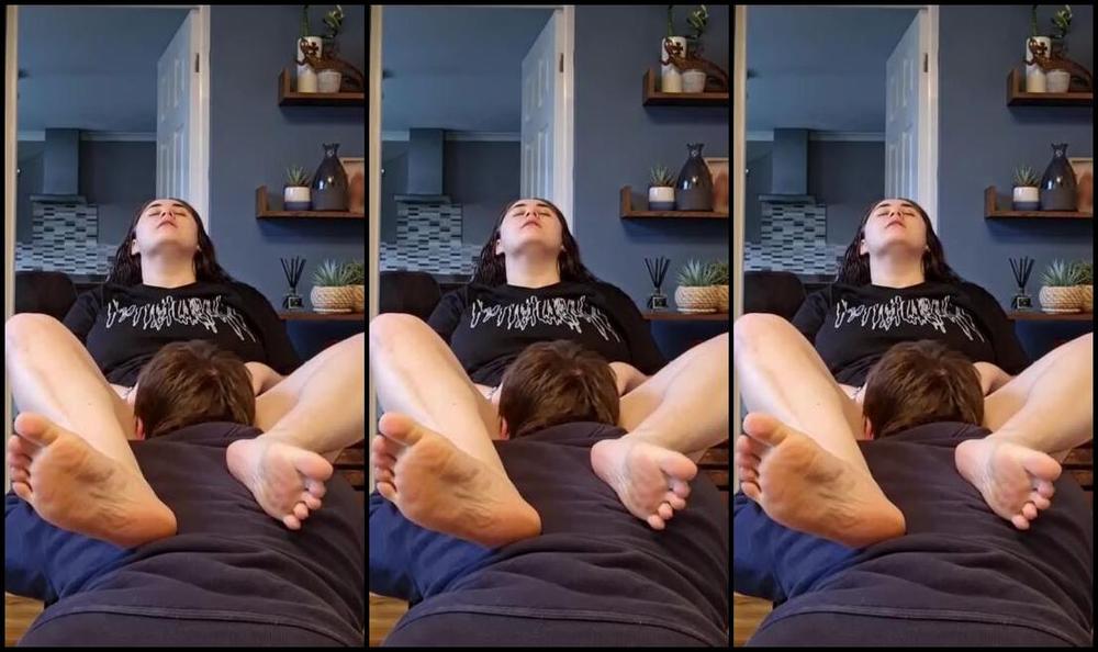 The Foot Dungeon Nicknamed The Foot Dungeon Onlyfans His Tongue Makes Me So Fucking Wet And Thats Because Hes A Real Man That Knows How To Use It You