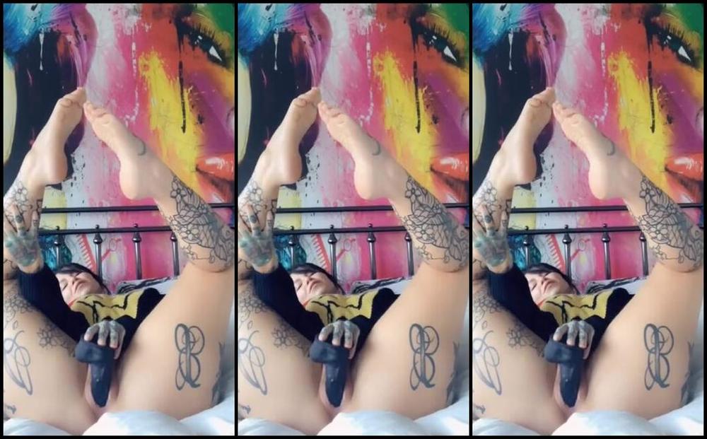 Hayley B Nicknamed Hayley B Onlyfans Merry Christmas Eve Fckers