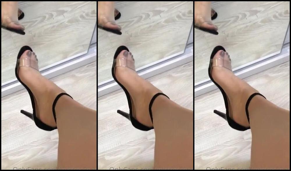 Mistressnara Onlyfans For Lovers Of Thin Socks A Very Sensual Video Showing Legs Heels And Feet Para Os Amantes De M