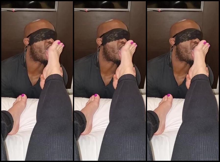 Toesbeforebros Onlyfans Licking And Sucking On Aqua Toes Chunky Soles Never Gets Old