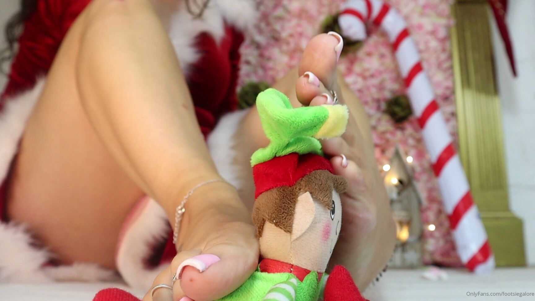 Footsiegalore Getting This Little Elf All Pumped Up And Ready For A Busy Xmas Eve