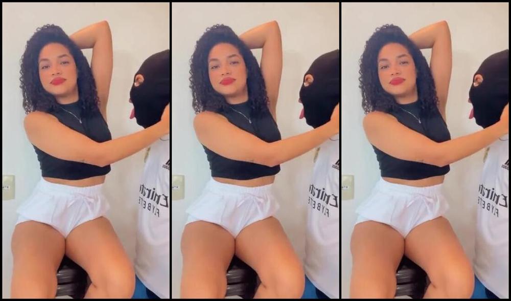 Queen Feh Nicknamed Queenfeh7 10 26 2024 Onlyfans Video Axilas E Spit Fui At A Padaria Para Comprar Meu Caf Da Tarde Voltando De