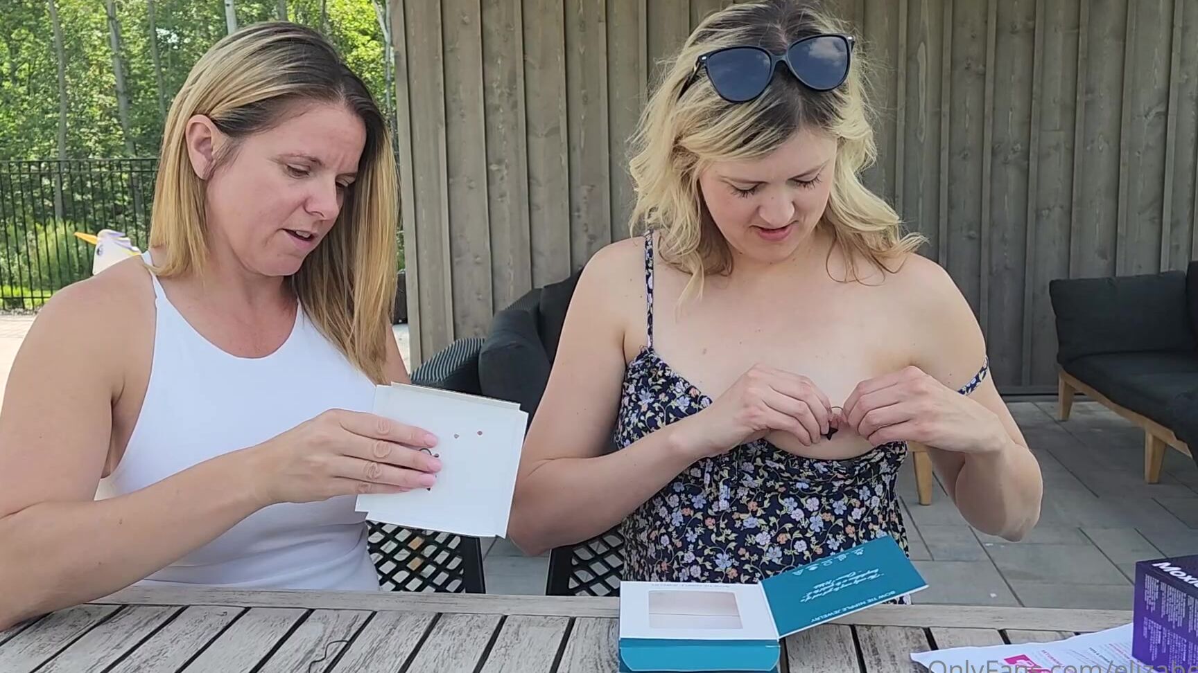 Elizabeth88 2987083758 08 29 2023 Watch Us Try On My New Nipple Rings