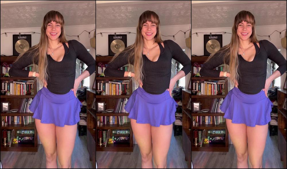 Goddesstalltasha 3167065774 01 18 2024 Feeling Extra Long Today How Hot Would It Be To Be Looking Up At Me