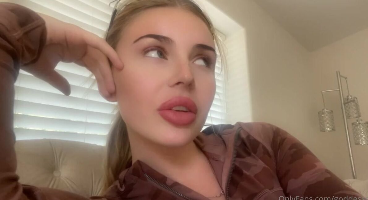 Cecily Aka Goddesscecee Onlyfans Alpha Gets To Use His Hands To Play With My Entire Body And A Betas Hands Are For Working And At You