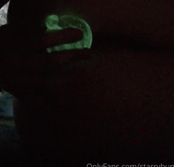 Starryfawnn Onlyfans For Those Who Like Anal Play I Got These Glow In The Dark Toys So Here S Me Playing With Them Ex 3 Q