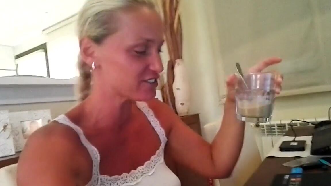 Kathianobilixx Findom 08 22 2017 Onlyfans Video Hard Work Today Hihihi Ciw