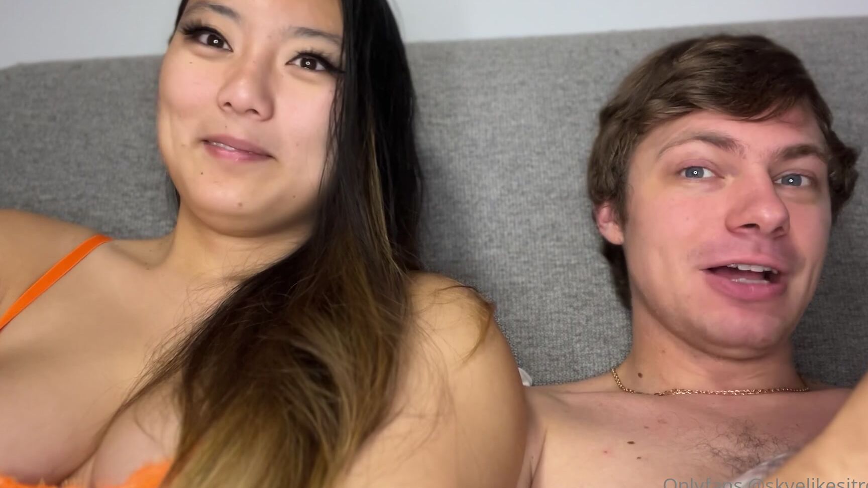 Skyelikesitrough Something A Little Different To Kick Off This Week A Vlog Of Us Answering Some Funny Ques