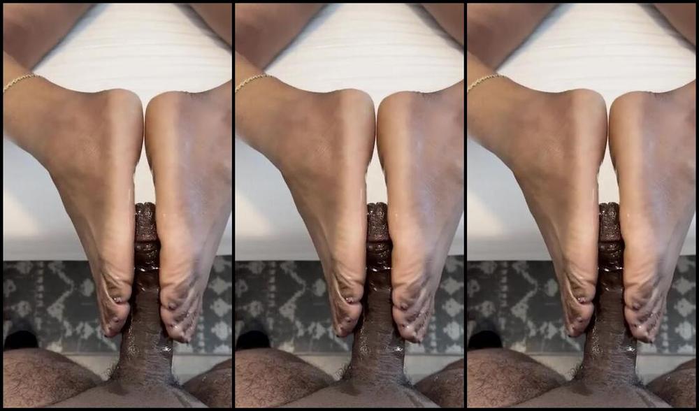 Biggjuiccysoles Nicknamed Biiggjuiccysoless 08 21 2024 Onlyfans Video Heres A 2 Min Foot Job Tease Since Yall Say I Need To Post More Longer