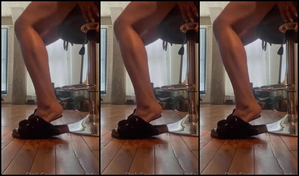 Thelbfeet Nicknamed Thelbfeet Onlyfans Where Are My Toe Lovers Swipe To See Me Tease You With These Toes K