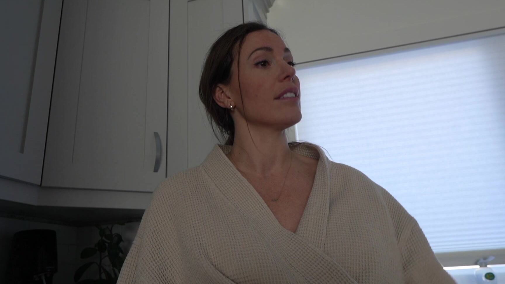 "yogabella" cumontits, cumshots, housecleaning, mommyroleplay, pov Mom Cleans Up cum manyvids