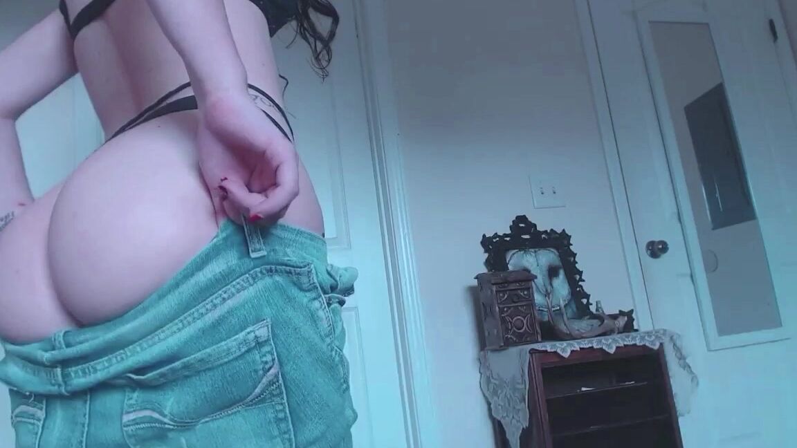 Venus Venerous Ass In Jeans Worship And Joi