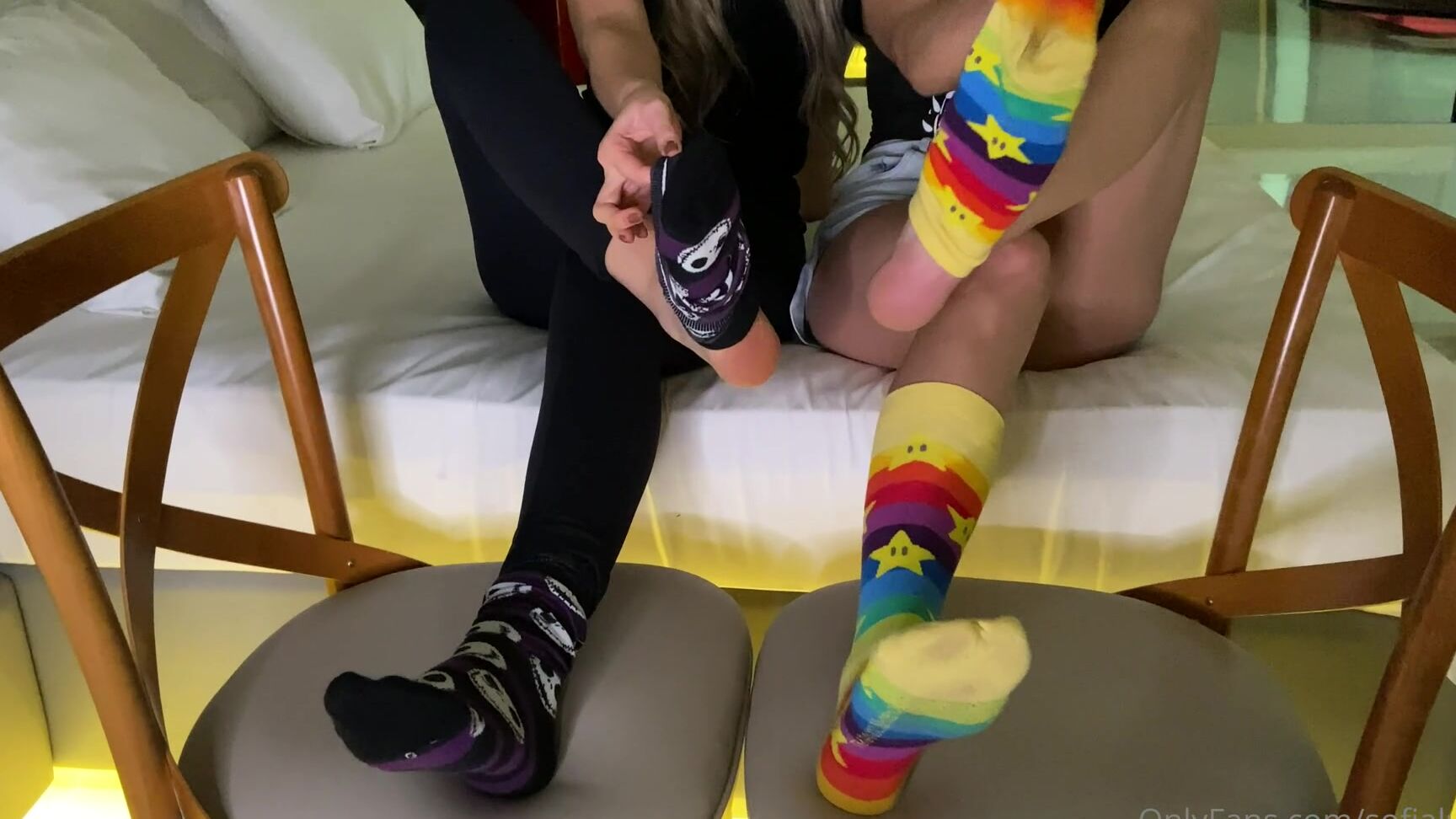 Sofialuttvip Finally I Convinced My Sister To Show Her Hot Feet Everyone Says It Is Identical To