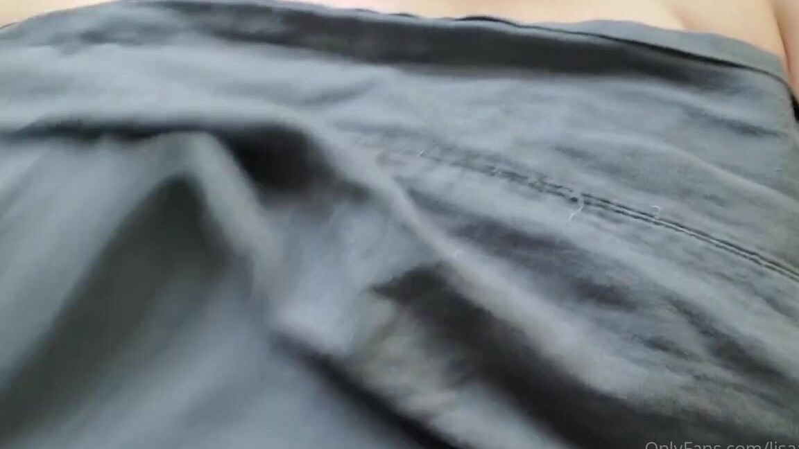 Lisaasmr Onlyfans Braless Bedsheet Scratching Asmr
