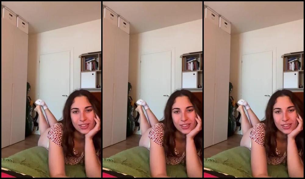 Goodgirl 004 Onlyfans The Pose Mentre Ti Masturbo Con I Miei Piedini 6