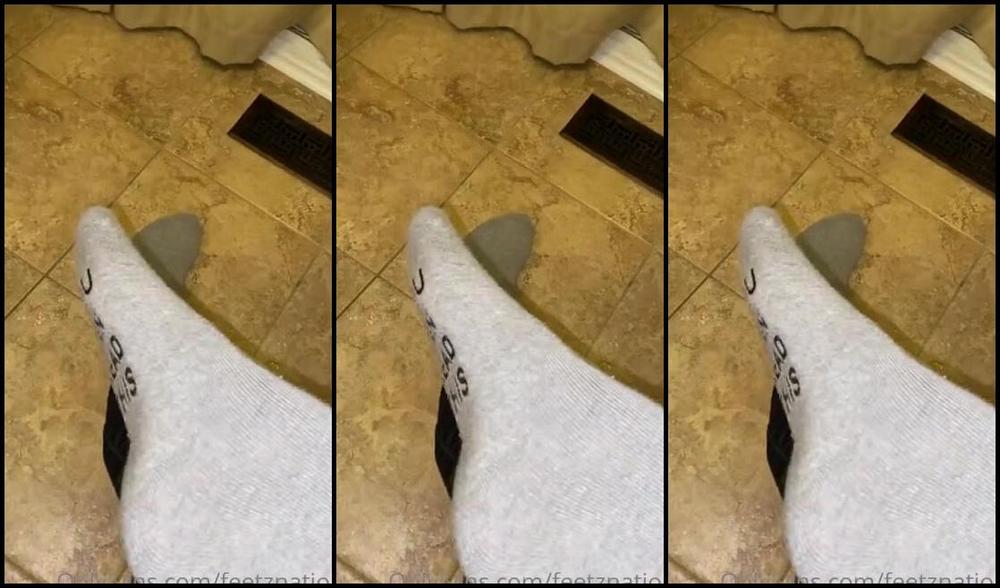 Queenz Sfeet Nicknamed Feetznation Onlyfans I M Baaackkk The Writing On The Bottom Of My Socks Was My Mood The Entire Holiday But Now It S