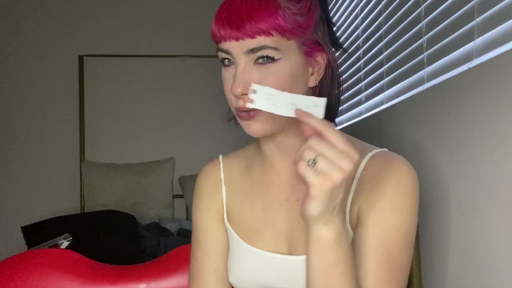 Hankiepankie I Filmed A Little Sexy Drink Dare Thing Get A Drink And Come Watch My Uterus Hurts