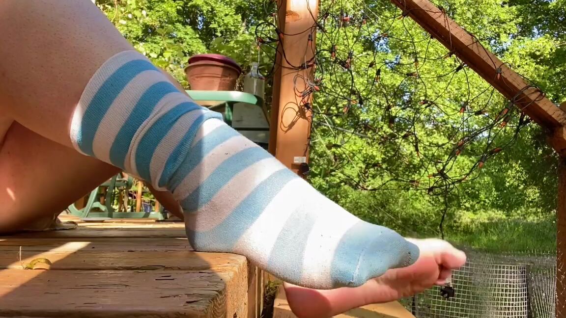 Rubberfoxx Suck My Toes