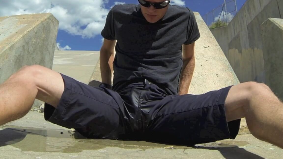 "lapetus80" Kink, Masturbate, Piss, Pee, Urine, Public, Wetting, Wetting Shorts, Outdoor, Cum Inside Shorts, Suggest lapetus80 Pissing black athletic shorts in public and cumming inside them PornHub