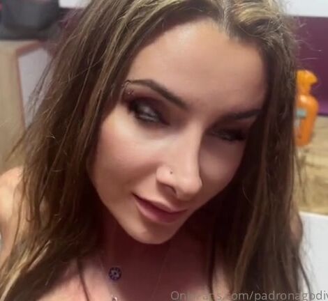 Mistress Desideria Godiva Nicknamed Padronagodiva 05 23 2024 Onlyfans Video L Ancella Messa Alla Barra