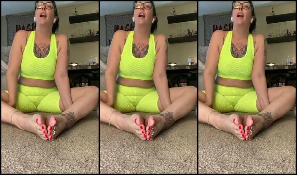 Mystikal Mami Nicknamed Mystikal Mami Onlyfans Your Yoga Instructor Cancelled In Person Class But Decided To Offer You A One On One Online Class