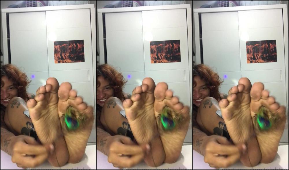 Elektra 7 2784347708 02 23 2023 Cad Os Meus P Zinhos Lovers