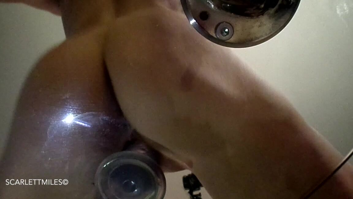 Scarlett Miles Table Fuck Cum