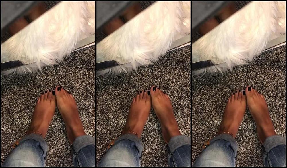 Cravintae Nicknamed Cravintae Onlyfans Missing My Black Toes