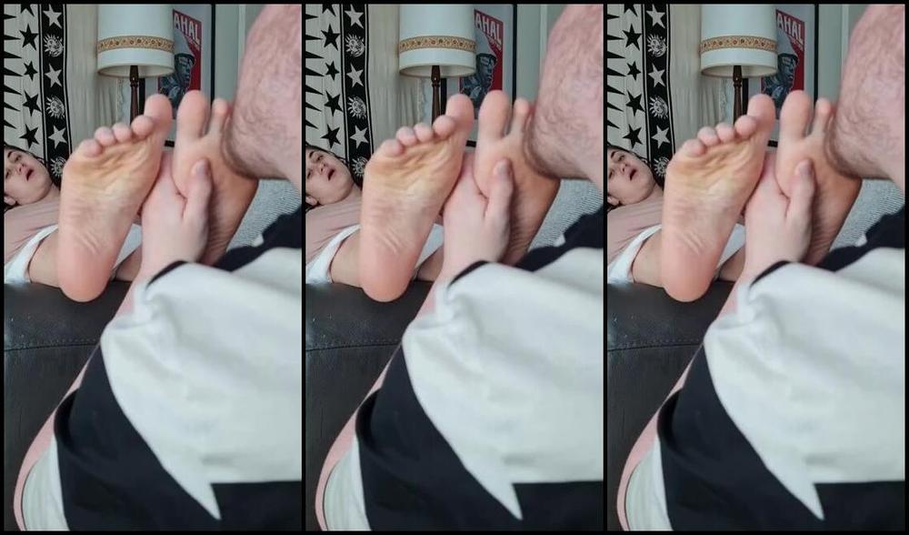 The Foot Dungeon Nicknamed The Foot Dungeon Onlyfans Heres How You Treat A Perfect Woman Cucky Watch And Learn