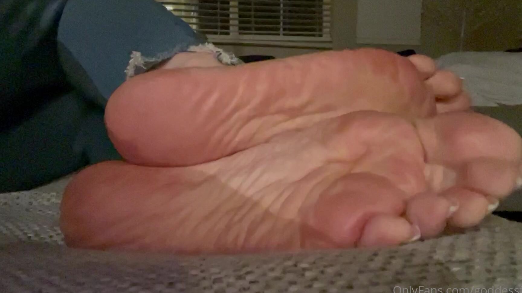 Goddessfendi 2705795271 12 04 2022 My Soles Need A D Massage