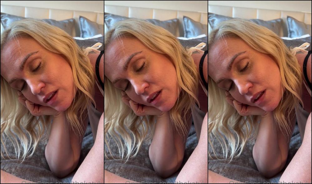 Thekatykat Spank Me With A Heart Thumper Toy Review And Demonstration