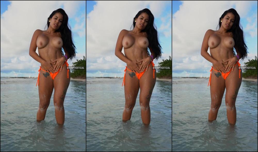 Steffymoreno 2004029955 01 08 2021 Beach Striptease Is Better With The Adrenaline Of Being Caught At The End I Saw A
