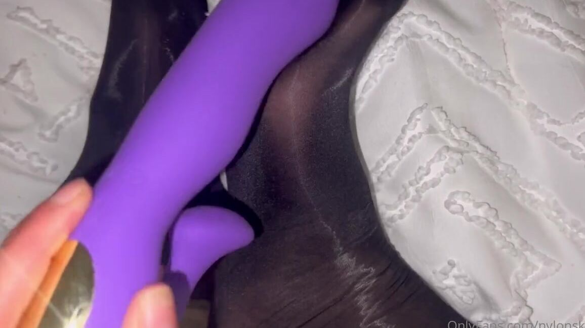 Nylonskitten Nicknamed Nylonskitten 03 30 2024 Onlyfans Video Tickling My Own Nylon Feet My Feet Are So Ticklish That I